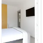Mirella Apartment *